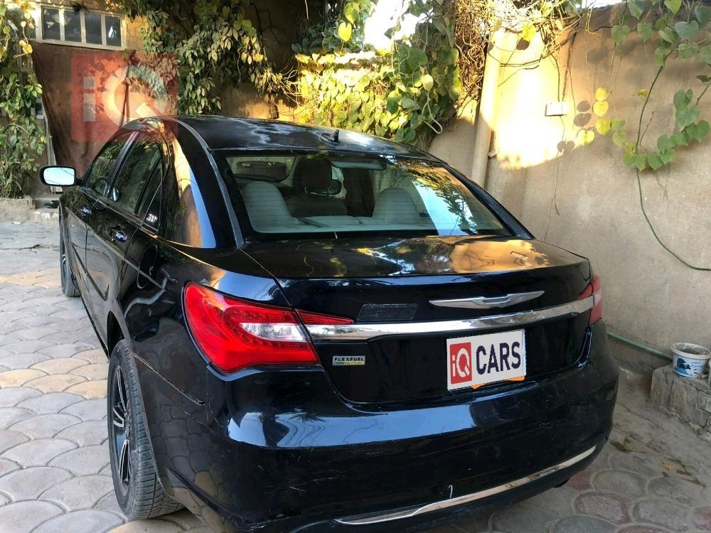كرايسلر 200